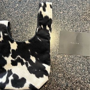 Carlton Yaito Cow Suede knot bag